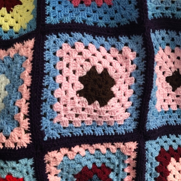Granny blanket hand knit Vintage Square Afghan Throw  Blanket Multi Colour - Picture 8 of 11